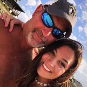 Meet your Posher, Eliza